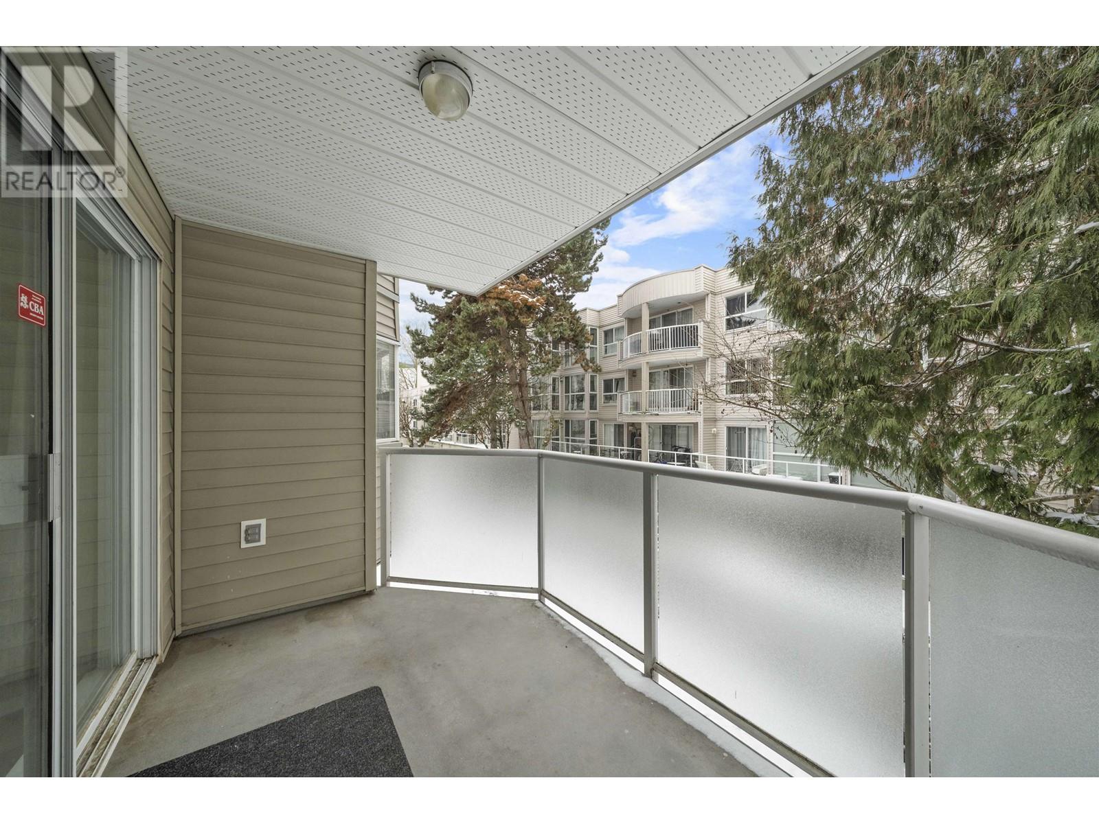 Listing Picture 22 of 26 : 208 7031 BLUNDELL ROAD, Richmond / 烈治文 - 魯藝地產 Yvonne Lu Group - MLS Medallion Club Member