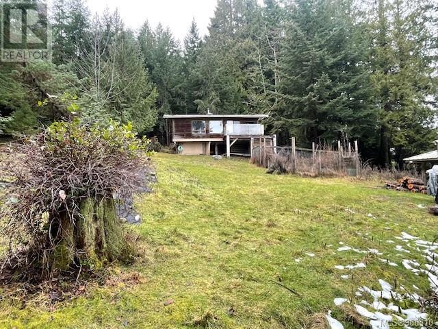 Property at 901 Isabella Point Rd image 2
