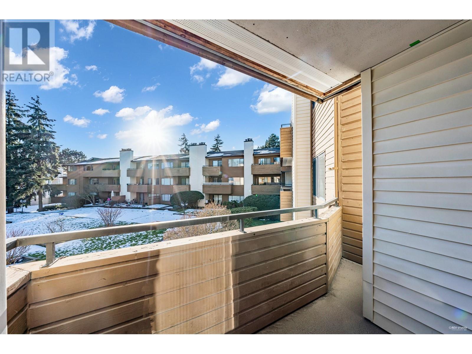 Listing Picture 15 of 26 : 214 7295 MOFFATT ROAD, Richmond / 烈治文 - 魯藝地產 Yvonne Lu Group - MLS Medallion Club Member