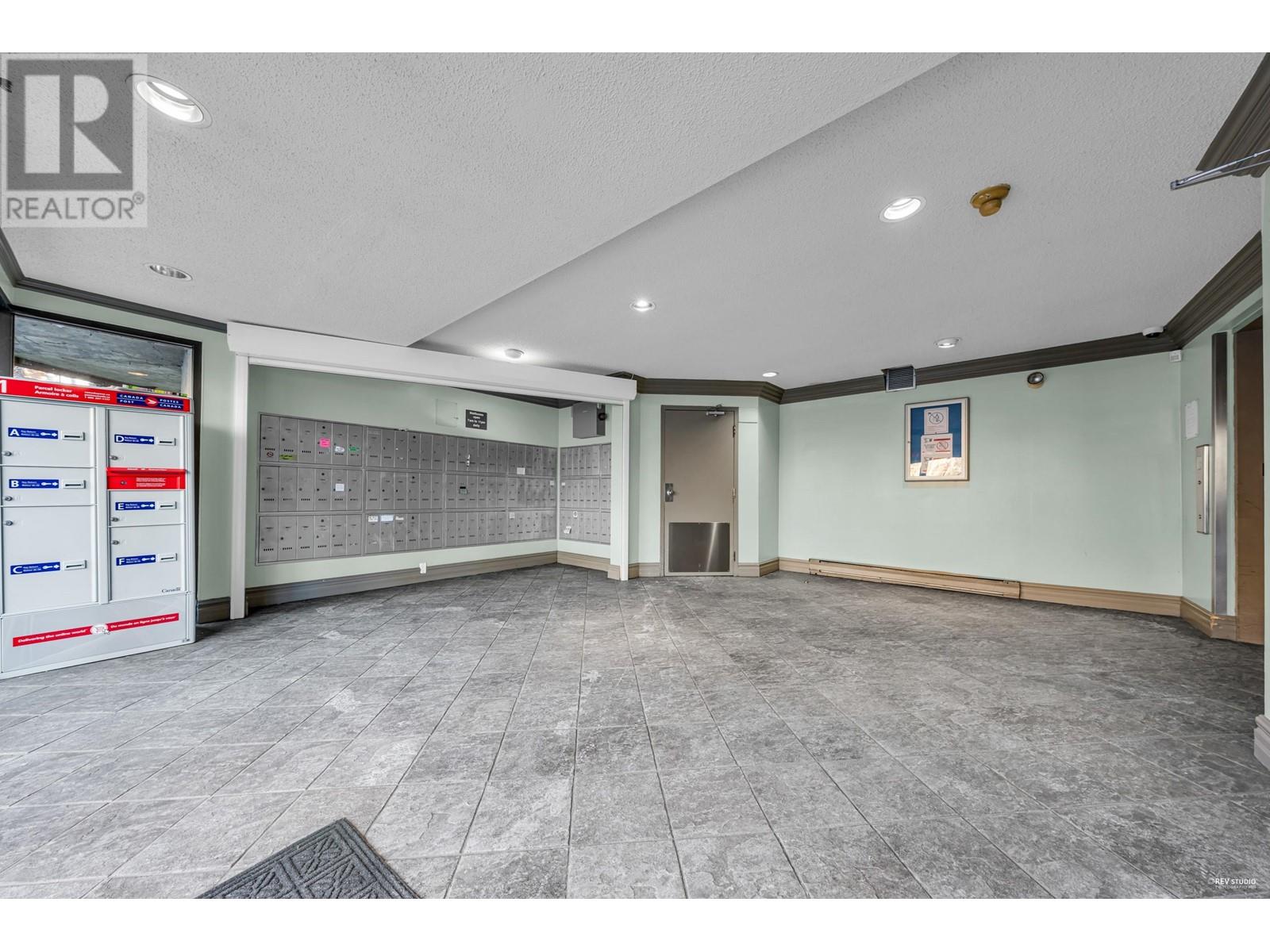 Listing Picture 19 of 26 : 214 7295 MOFFATT ROAD, Richmond / 烈治文 - 魯藝地產 Yvonne Lu Group - MLS Medallion Club Member