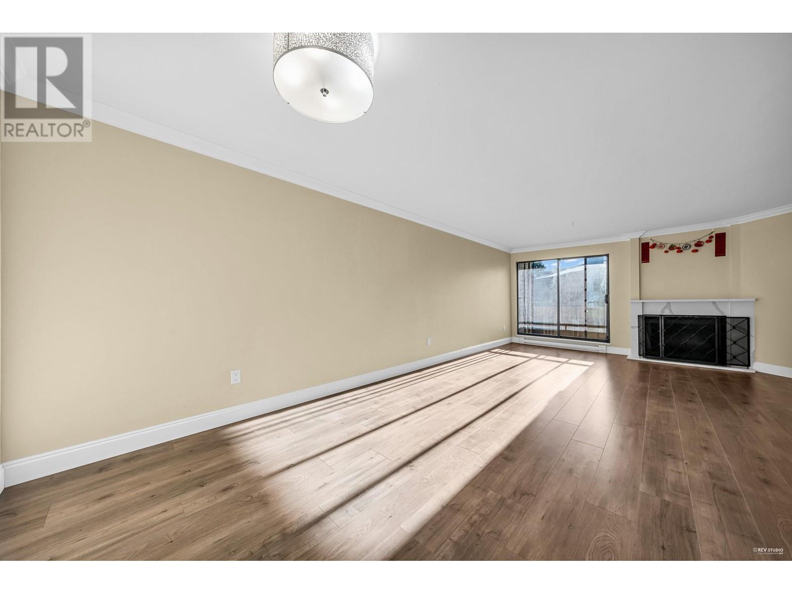 Listing Picture 7 of 26 : 214 7295 MOFFATT ROAD, Richmond / 烈治文 - 魯藝地產 Yvonne Lu Group - MLS Medallion Club Member