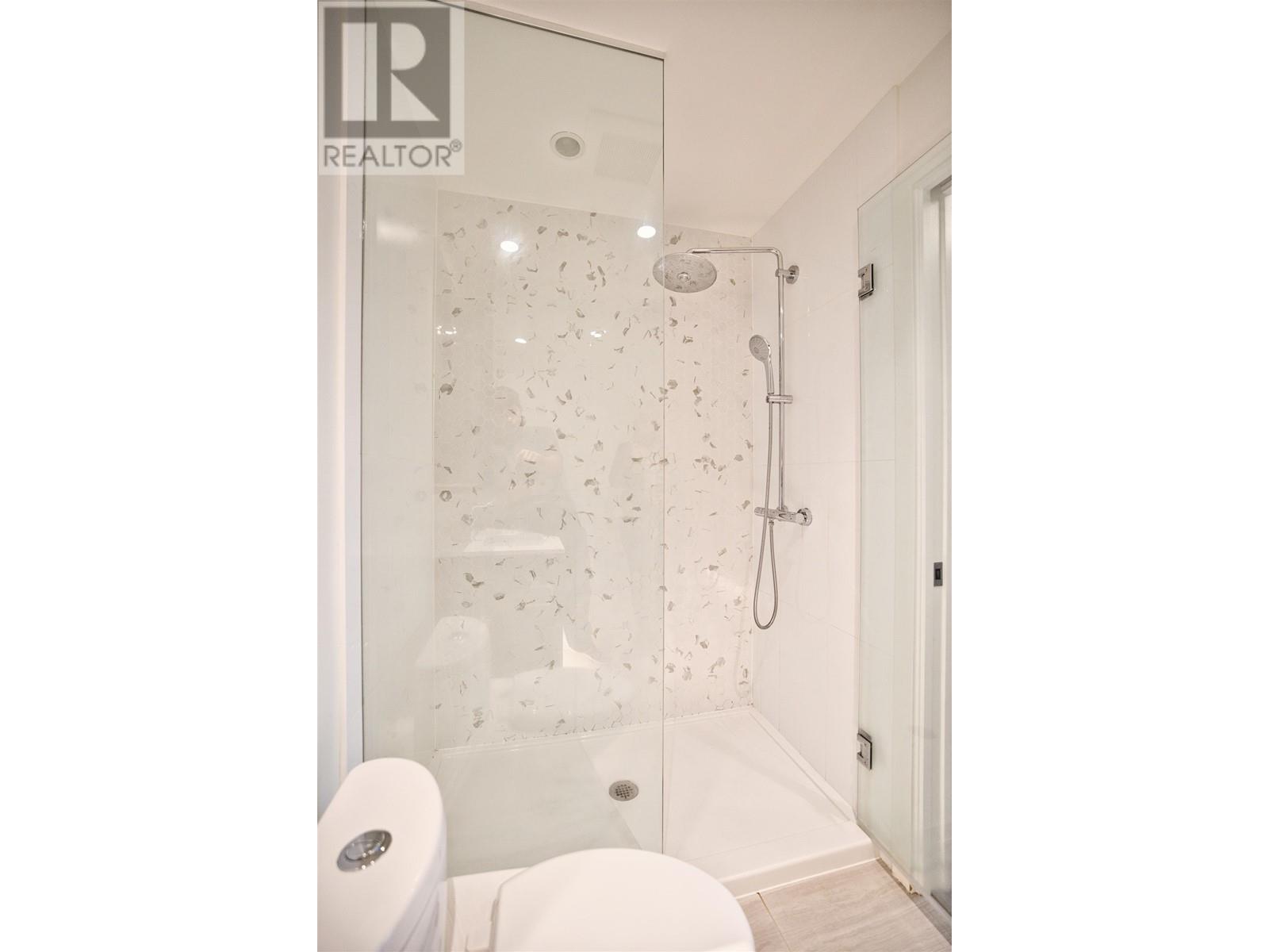 1604 567 Clarke Road, Coquitlam, British Columbia  V3J 0K7 - Photo 11 - R2968185