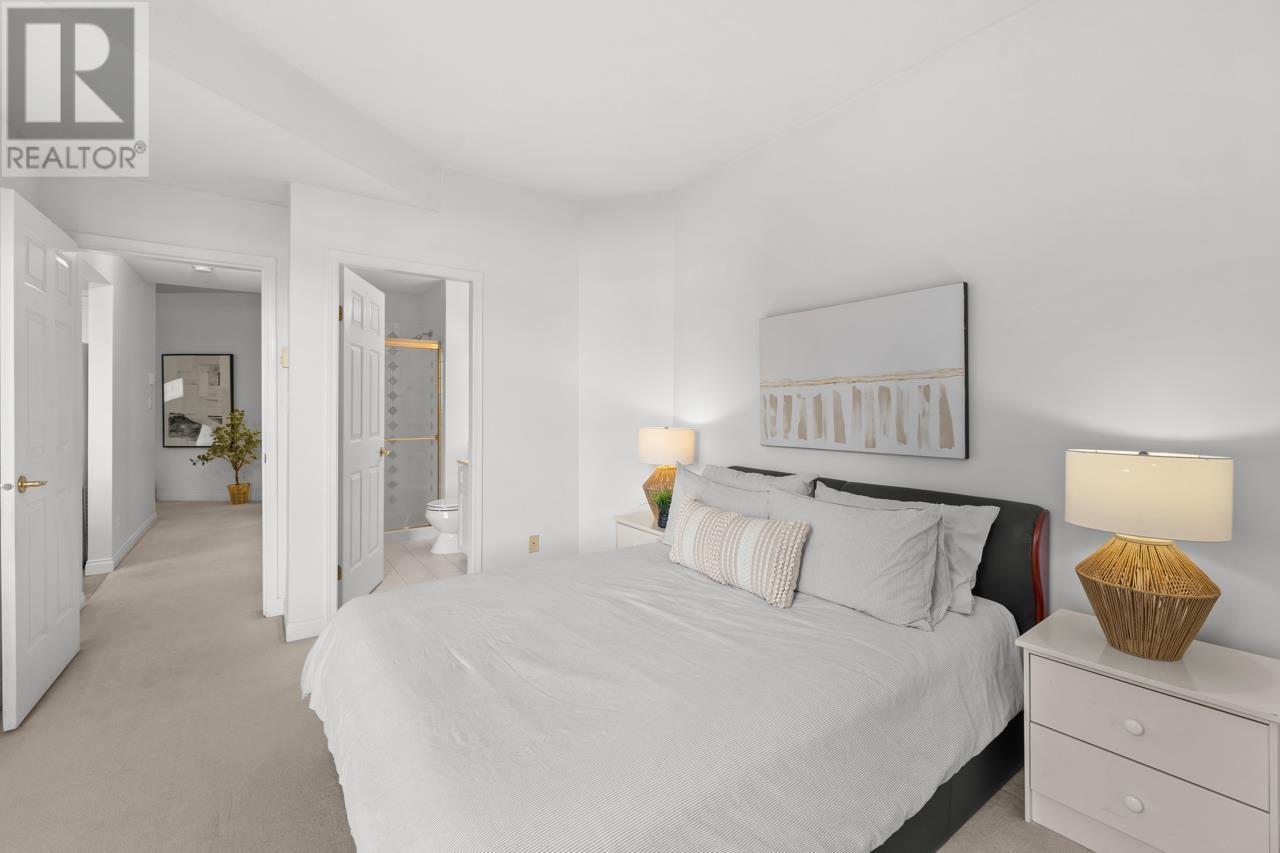 Listing Picture 19 of 36 : 220 5835 HAMPTON PLACE, Vancouver / 溫哥華 - 魯藝地產 Yvonne Lu Group - MLS Medallion Club Member