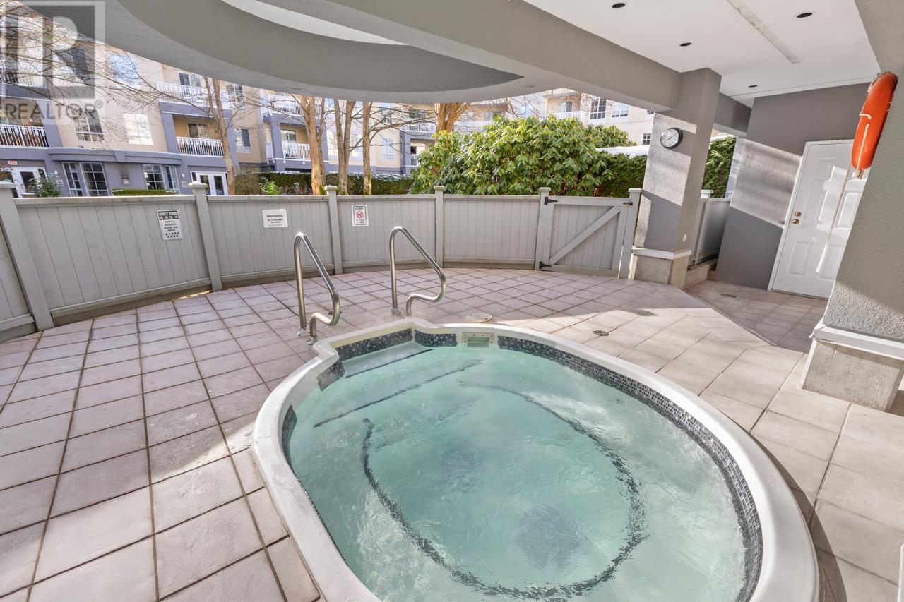 Listing Picture 30 of 36 : 220 5835 HAMPTON PLACE, Vancouver / 溫哥華 - 魯藝地產 Yvonne Lu Group - MLS Medallion Club Member