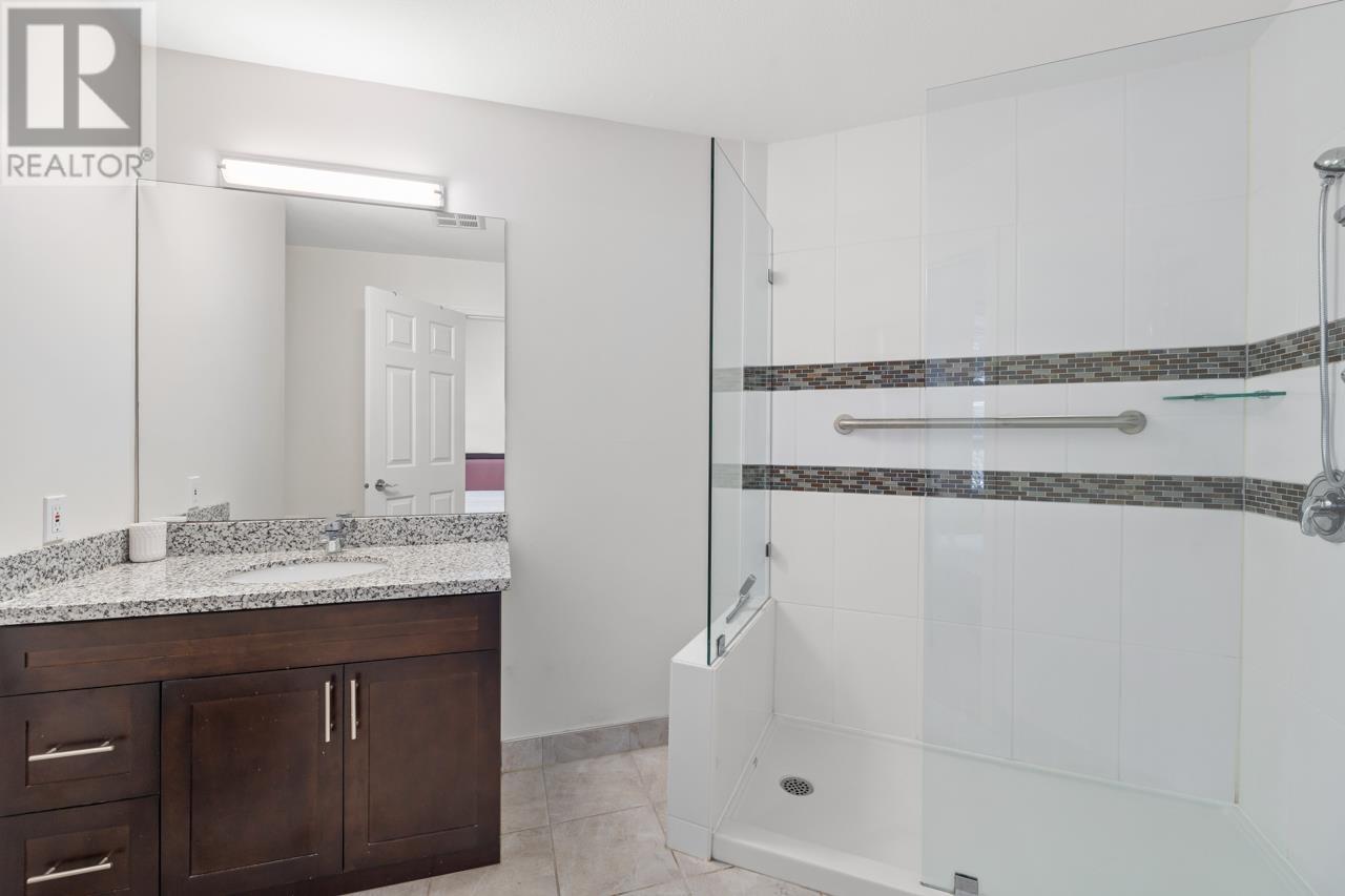 Listing Picture 33 of 36 : 220 5835 HAMPTON PLACE, Vancouver / 溫哥華 - 魯藝地產 Yvonne Lu Group - MLS Medallion Club Member