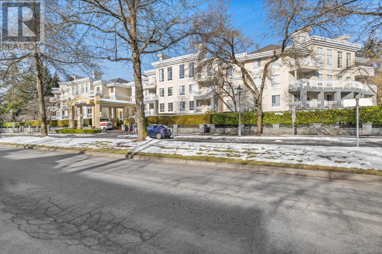 Listing Picture 35 of 36 : 220 5835 HAMPTON PLACE, Vancouver / 溫哥華 - 魯藝地產 Yvonne Lu Group - MLS Medallion Club Member