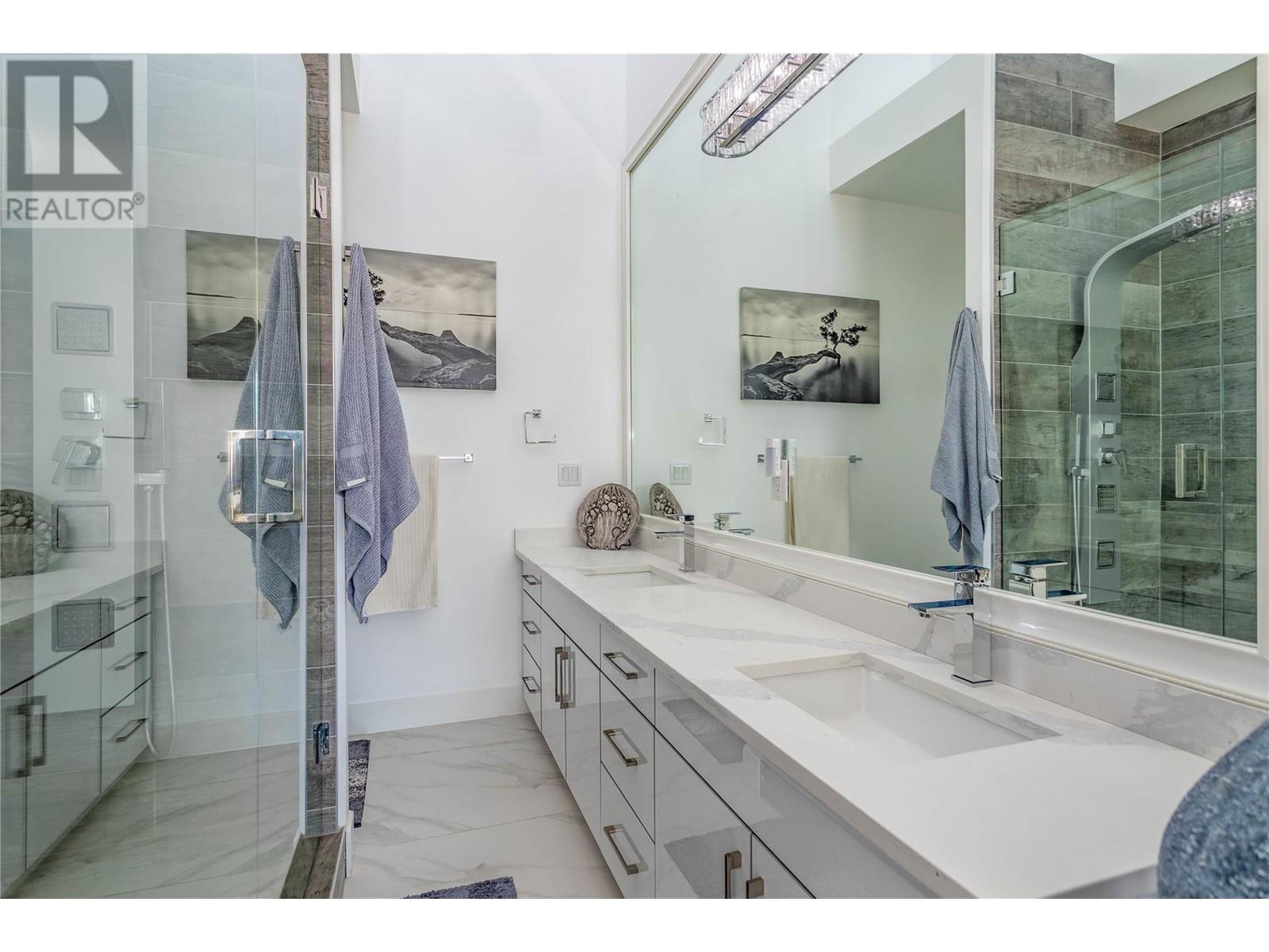 Property at 1016 CLARANCE Avenue image 5