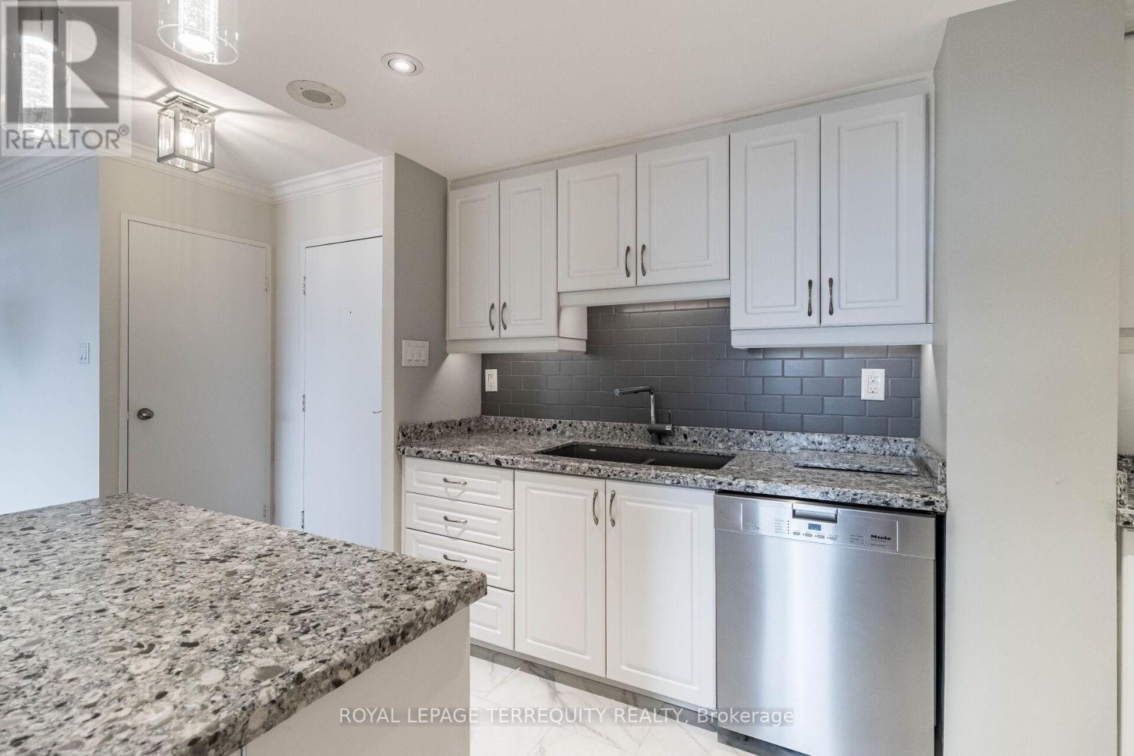 2104 - 299 Mill Road, Toronto, Ontario  M9C 4V9 - Photo 12 - W11977817