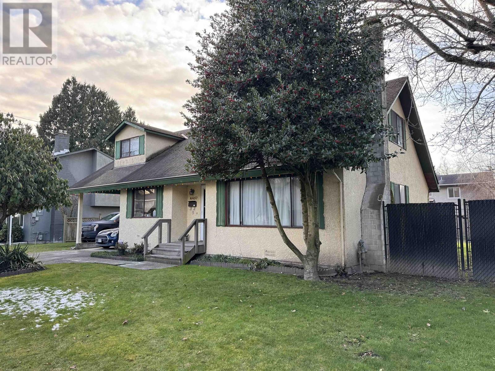 Property at 4457 46B STREET image 2