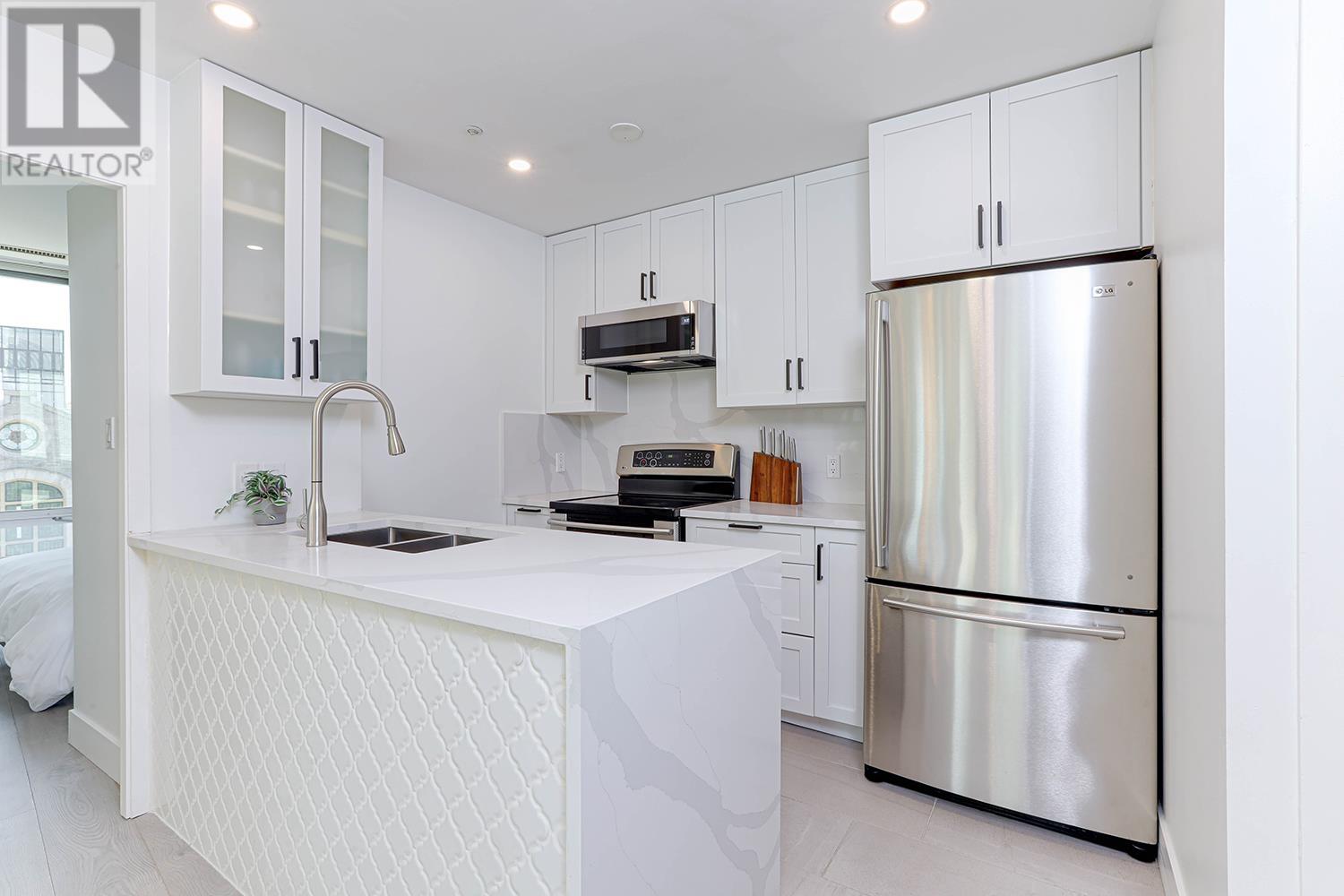 Listing Picture 7 of 20 : 307 989 NELSON STREET, Vancouver / 溫哥華 - 魯藝地產 Yvonne Lu Group - MLS Medallion Club Member