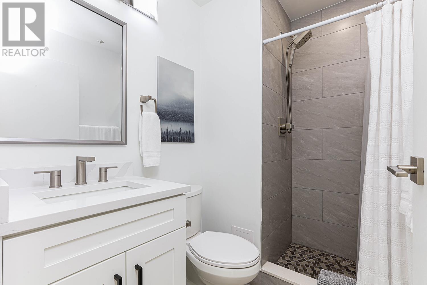 Listing Picture 15 of 20 : 307 989 NELSON STREET, Vancouver / 溫哥華 - 魯藝地產 Yvonne Lu Group - MLS Medallion Club Member