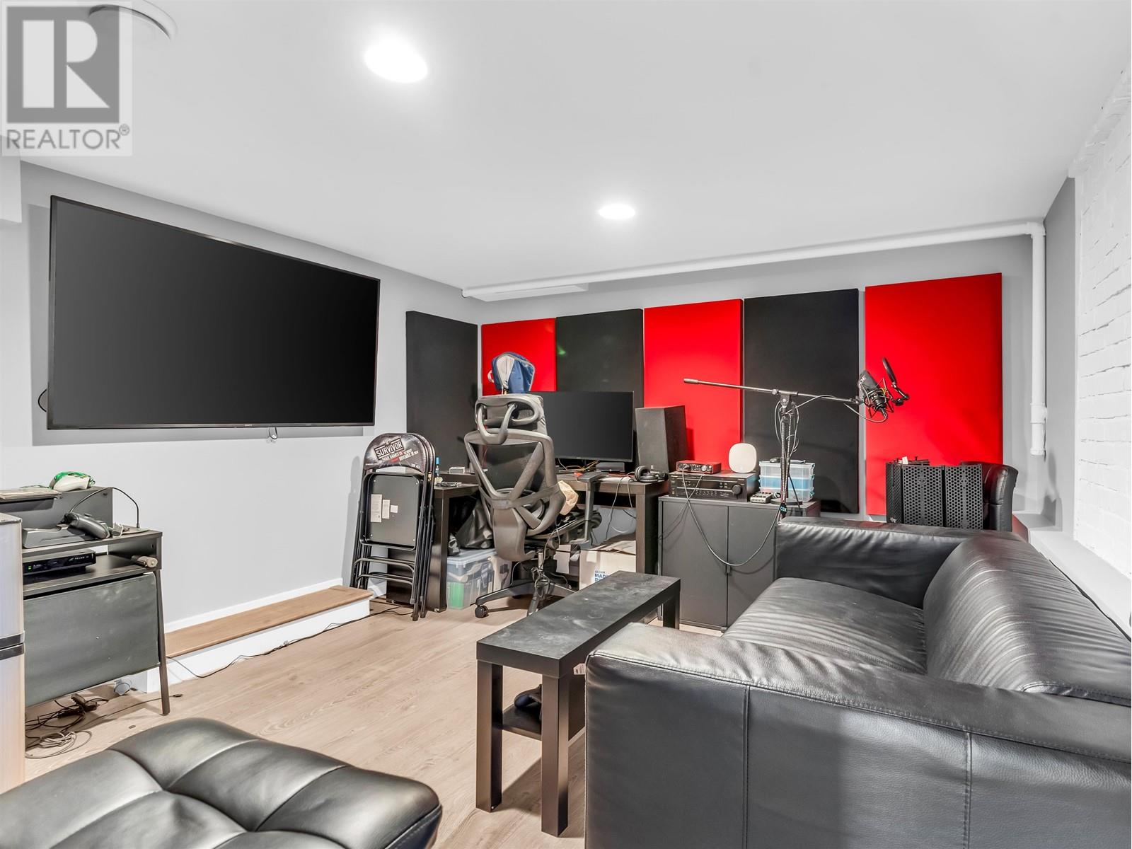16 N Kaslo Street, Vancouver, British Columbia  V5K 3M8 - Photo 16 - R2966019