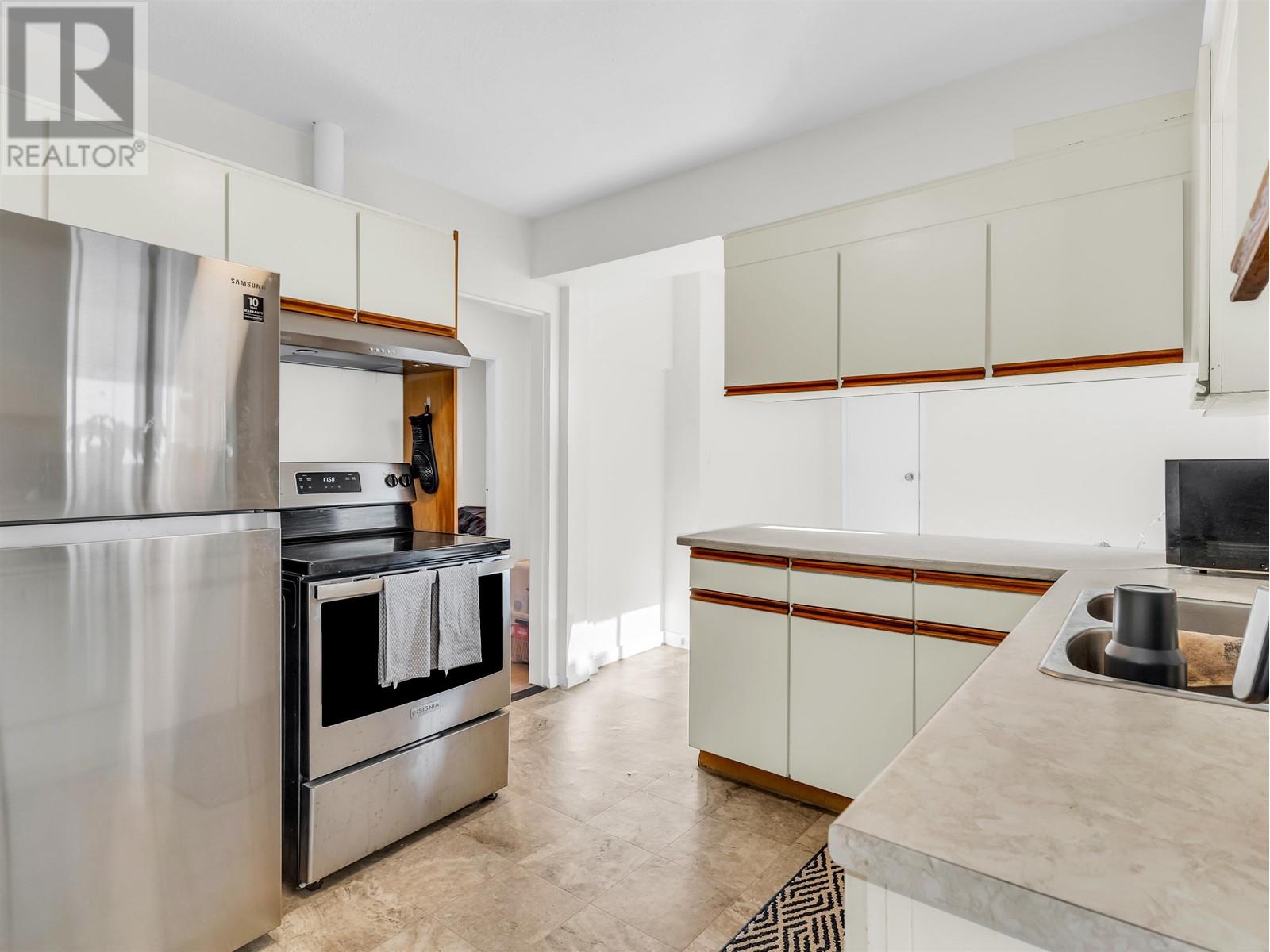 16 N Kaslo Street, Vancouver, British Columbia  V5K 3M8 - Photo 10 - R2966019