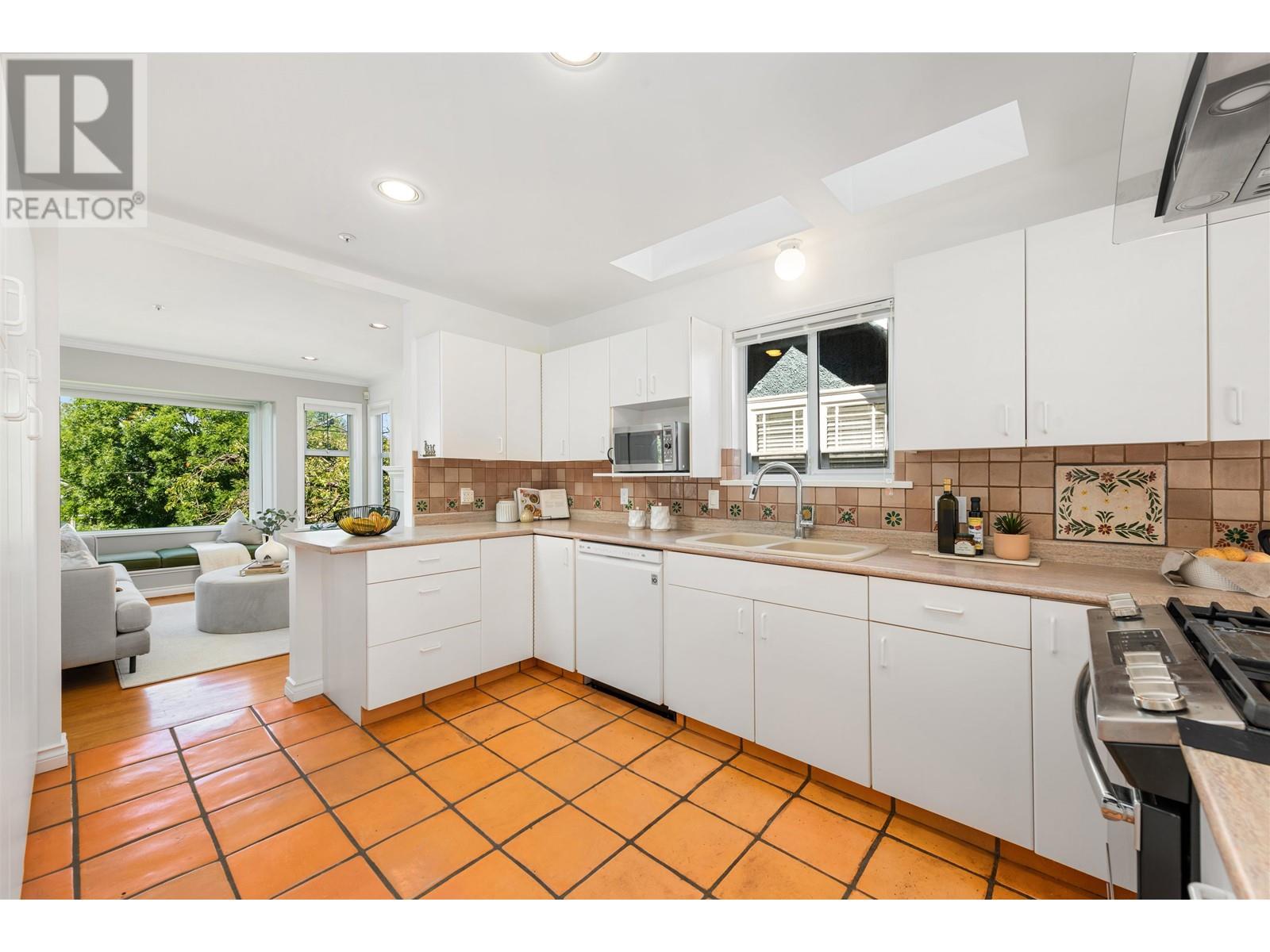 3888 W 13th Avenue, Vancouver, British Columbia  V6R 2S8 - Photo 23 - R2968010