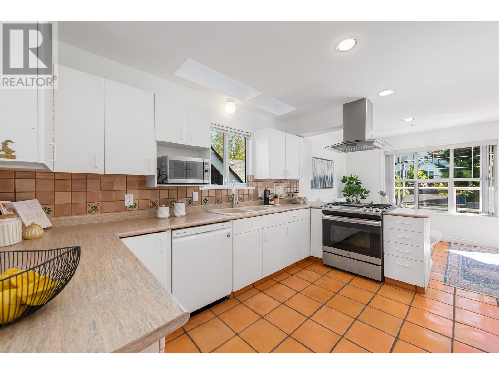 3888 W 13th Avenue, Vancouver, British Columbia  V6R 2S8 - Photo 22 - R2968010