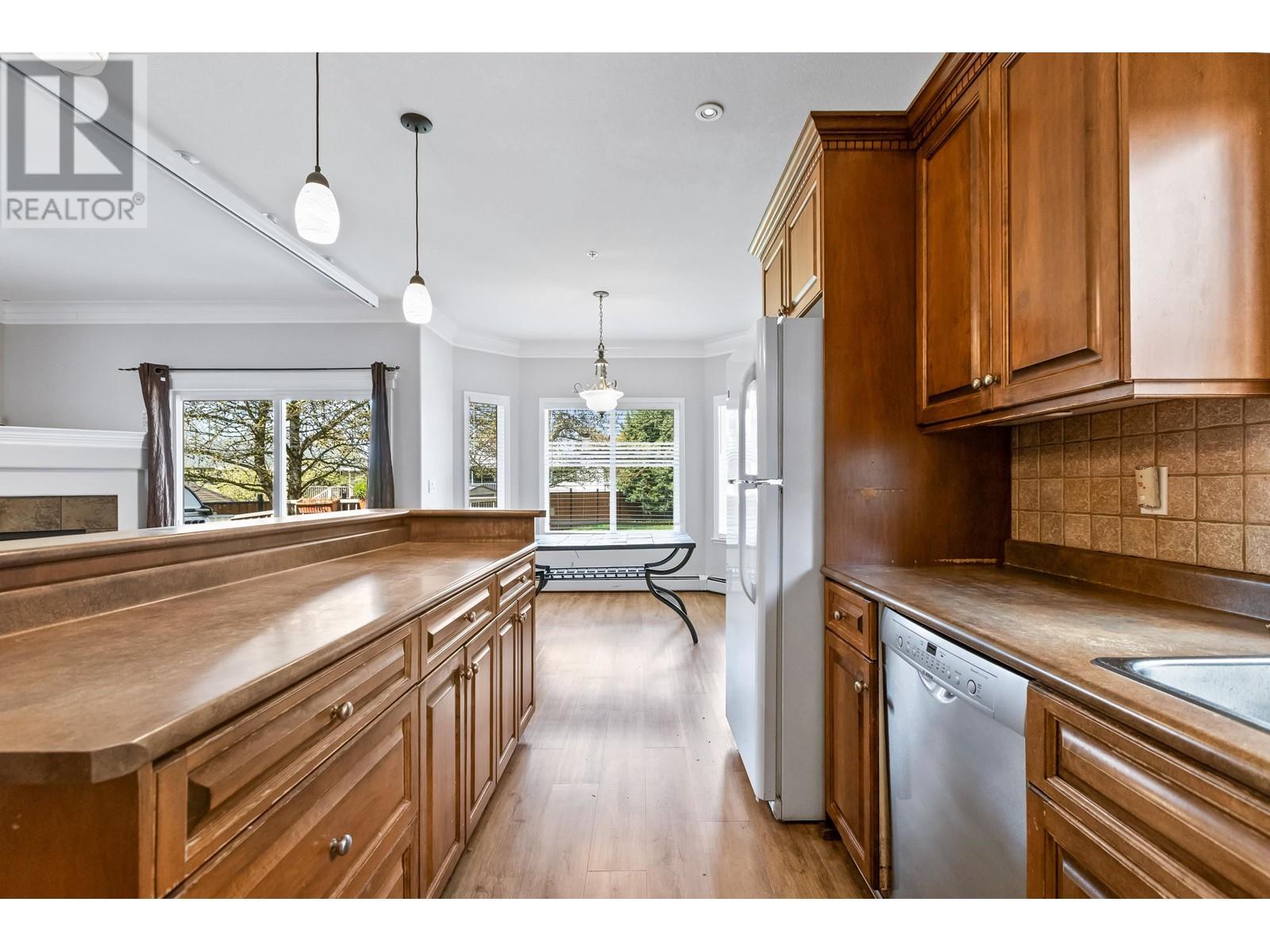 20139 Telep Avenue, Maple Ridge, British Columbia  V2X 3M4 - Photo 21 - R2968134