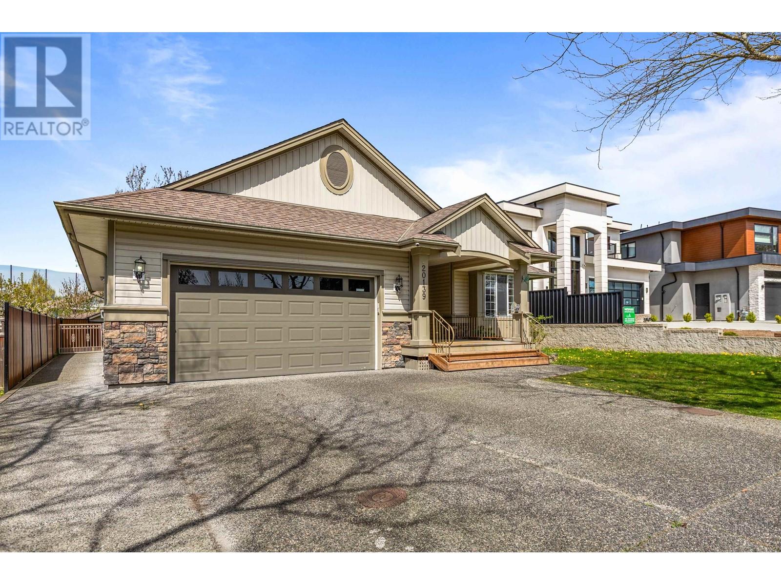 20139 Telep Avenue, Maple Ridge, British Columbia  V2X 3M4 - Photo 3 - R2968134