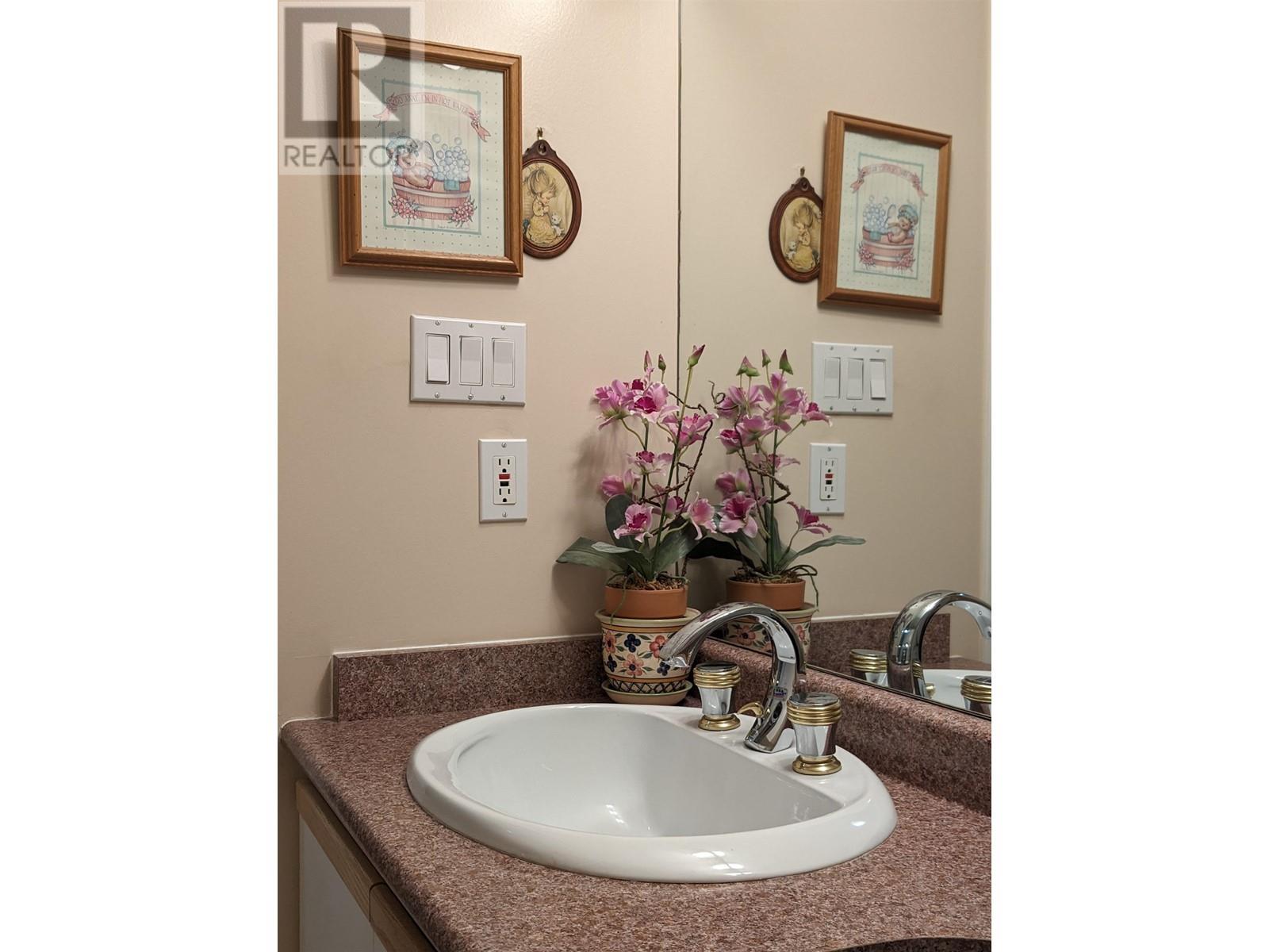 Listing Picture 10 of 18 : 303 950 CAMBIE STREET, Vancouver / 溫哥華 - 魯藝地產 Yvonne Lu Group - MLS Medallion Club Member