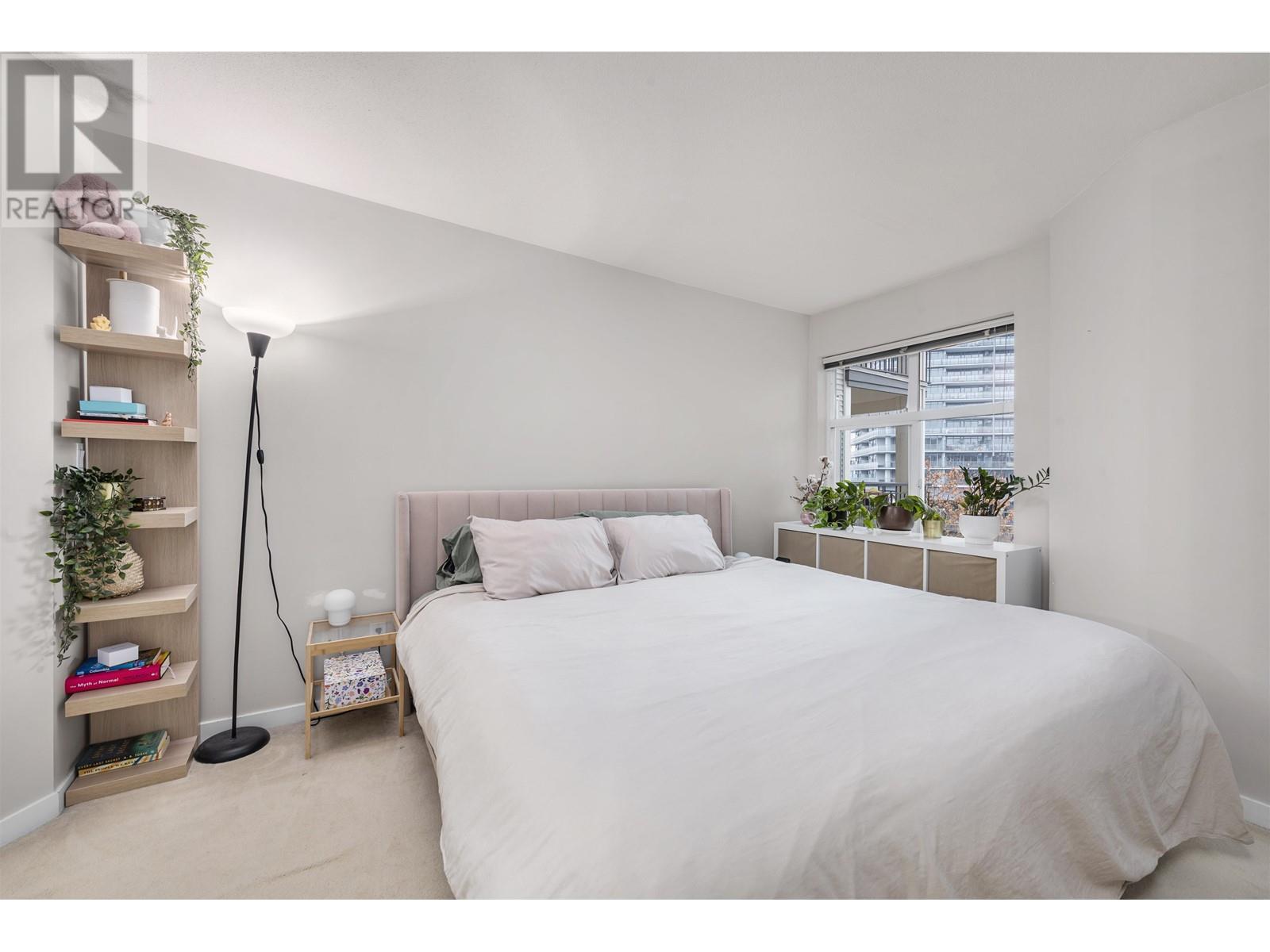 Listing Picture 10 of 28 : 204 4788 BRENTWOOD DRIVE, Burnaby / 本拿比 - 魯藝地產 Yvonne Lu Group - MLS Medallion Club Member