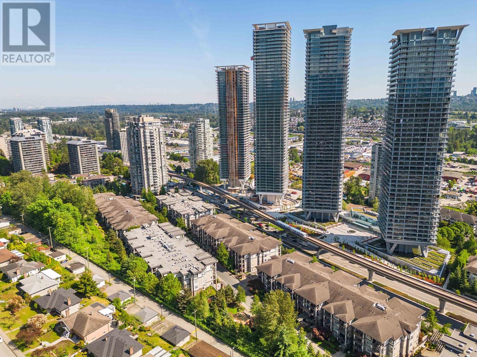 Listing Picture 28 of 28 : 204 4788 BRENTWOOD DRIVE, Burnaby / 本拿比 - 魯藝地產 Yvonne Lu Group - MLS Medallion Club Member