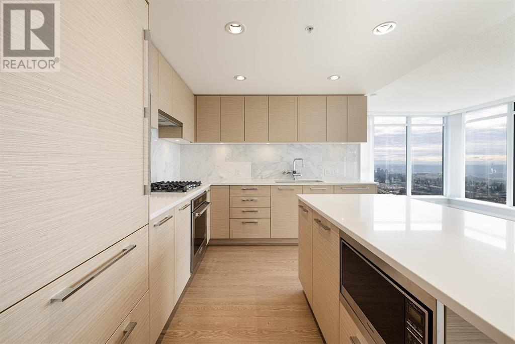 2508 6700 Dunblane Avenue, Burnaby, British Columbia  V5H 0J3 - Photo 2 - R2968157
