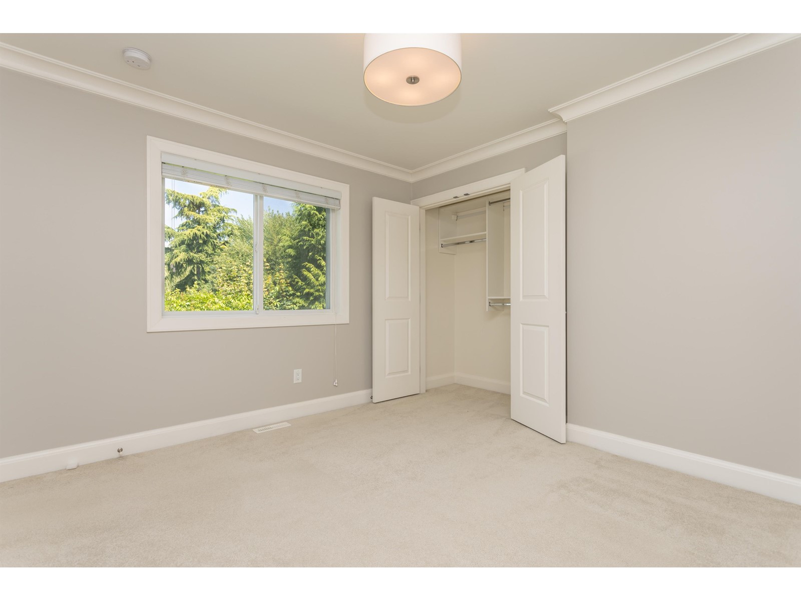 2202 Madrona Place, Surrey, British Columbia  V4A 7Z4 - Photo 14 - R2968098