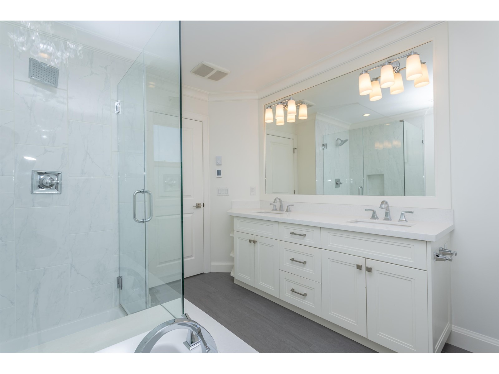 2202 Madrona Place, Surrey, British Columbia  V4A 7Z4 - Photo 17 - R2968098