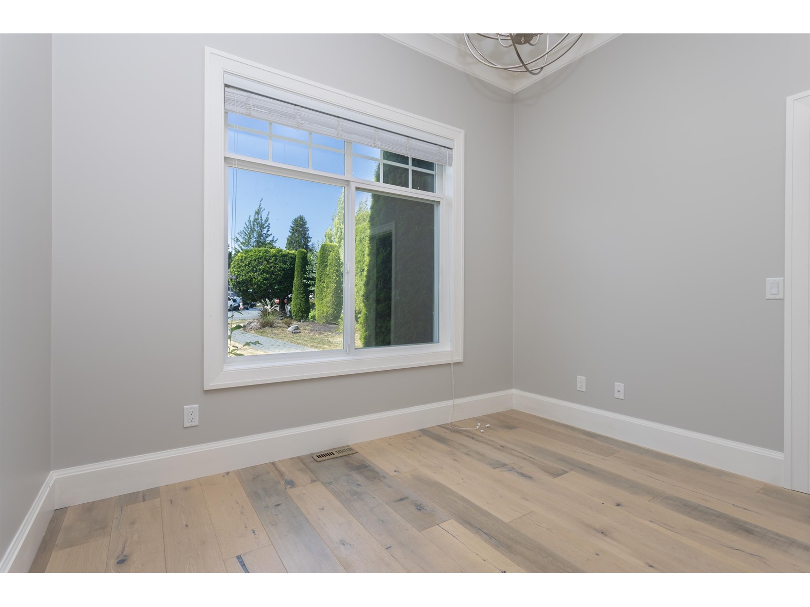2202 Madrona Place, Surrey, British Columbia  V4A 7Z4 - Photo 13 - R2968098