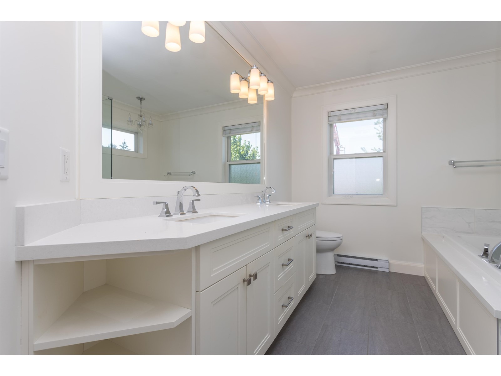 2202 Madrona Place, Surrey, British Columbia  V4A 7Z4 - Photo 19 - R2968098