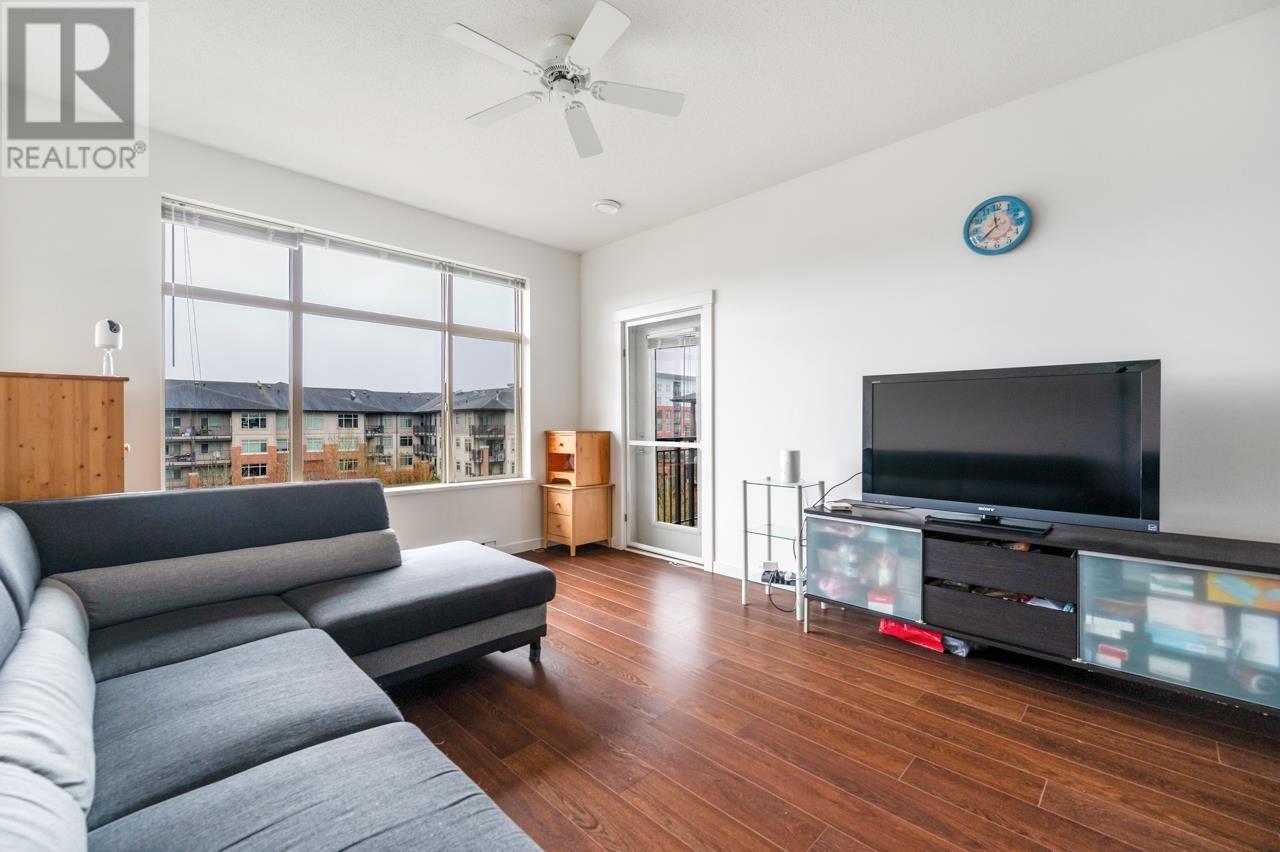Listing Picture 3 of 16 : 402 9199 TOMICKI AVENUE, Richmond / 烈治文 - 魯藝地產 Yvonne Lu Group - MLS Medallion Club Member