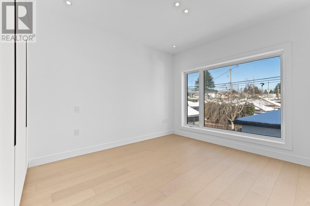 2 1315 W 64th Avenue, Vancouver, British Columbia  V6P 2M9 - Photo 11 - R2968193