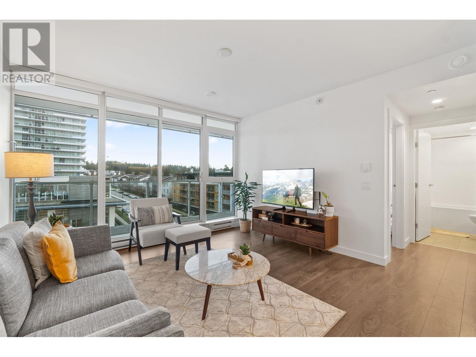 602 652 Whiting Way, Coquitlam, British Columbia  V3J 0K3 - Photo 2 - R2968138