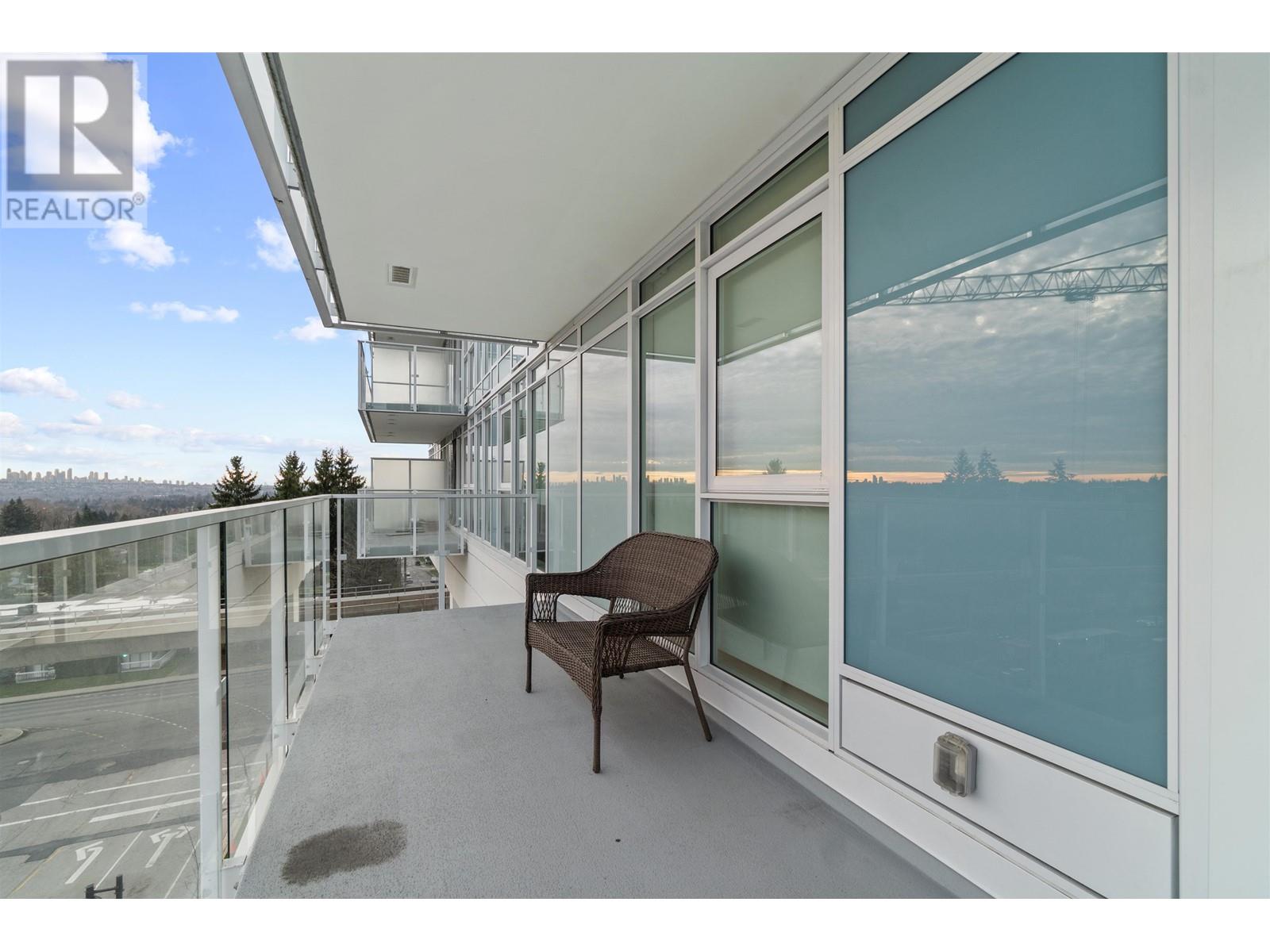 602 652 Whiting Way, Coquitlam, British Columbia  V3J 0K3 - Photo 8 - R2968138