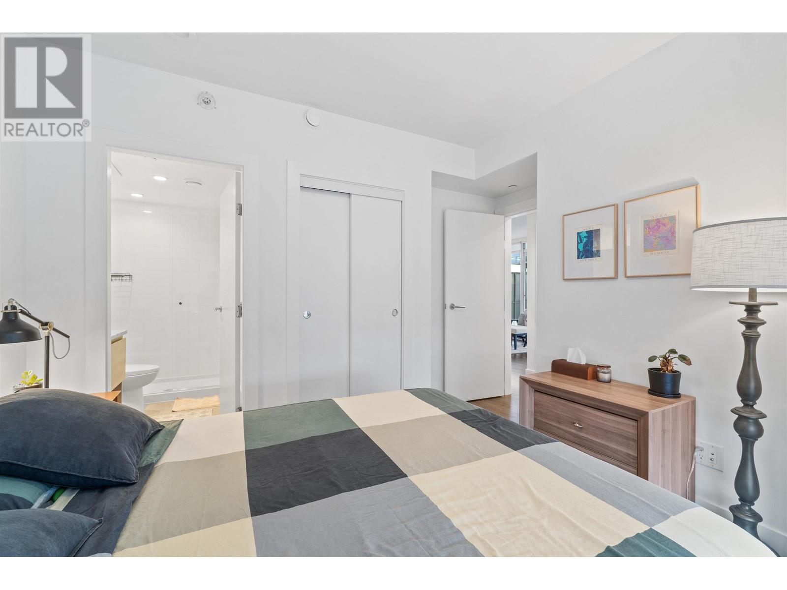 602 652 Whiting Way, Coquitlam, British Columbia  V3J 0K3 - Photo 10 - R2968138