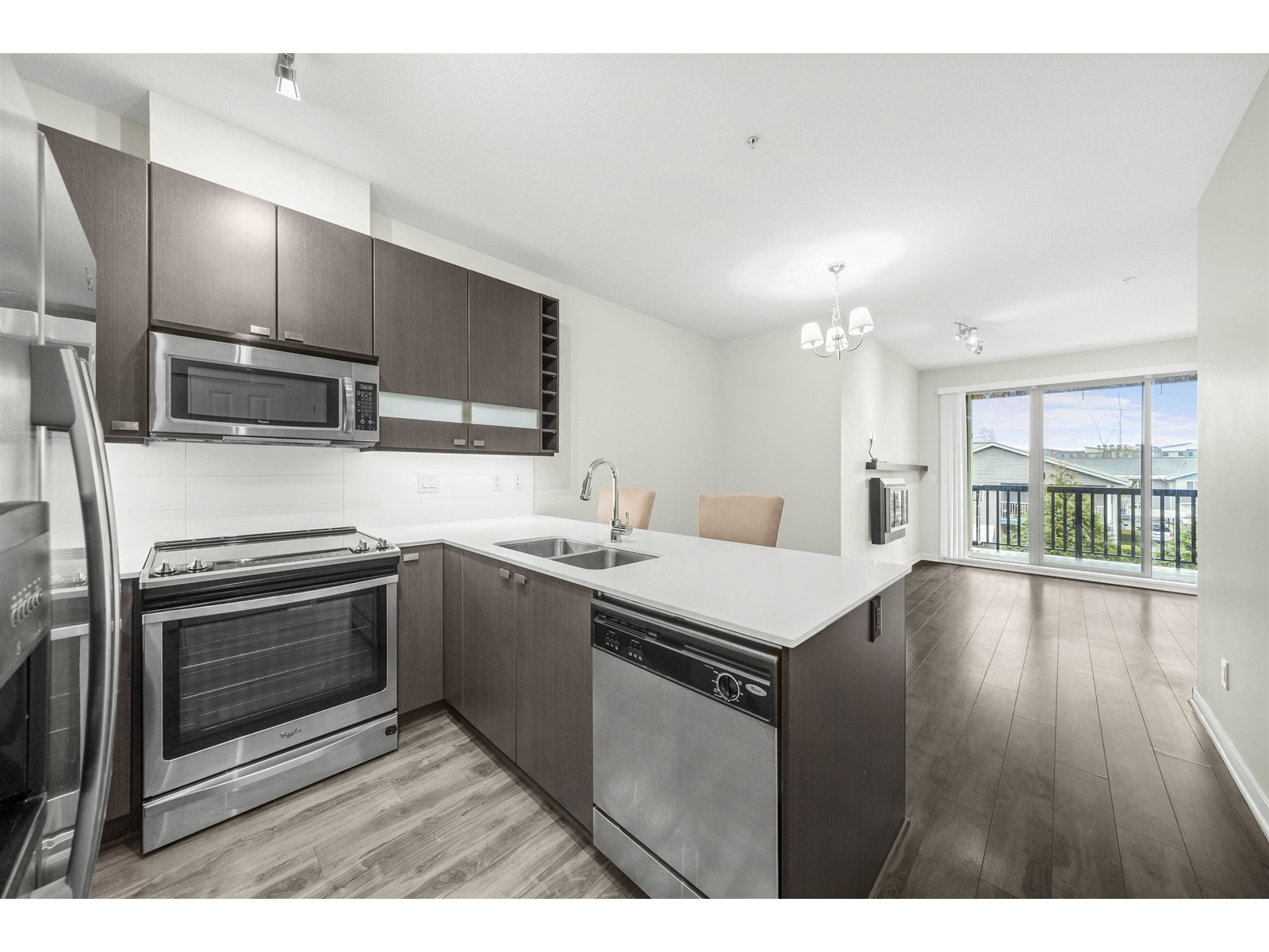 229 5655 210A STREET, Langley, British Columbia