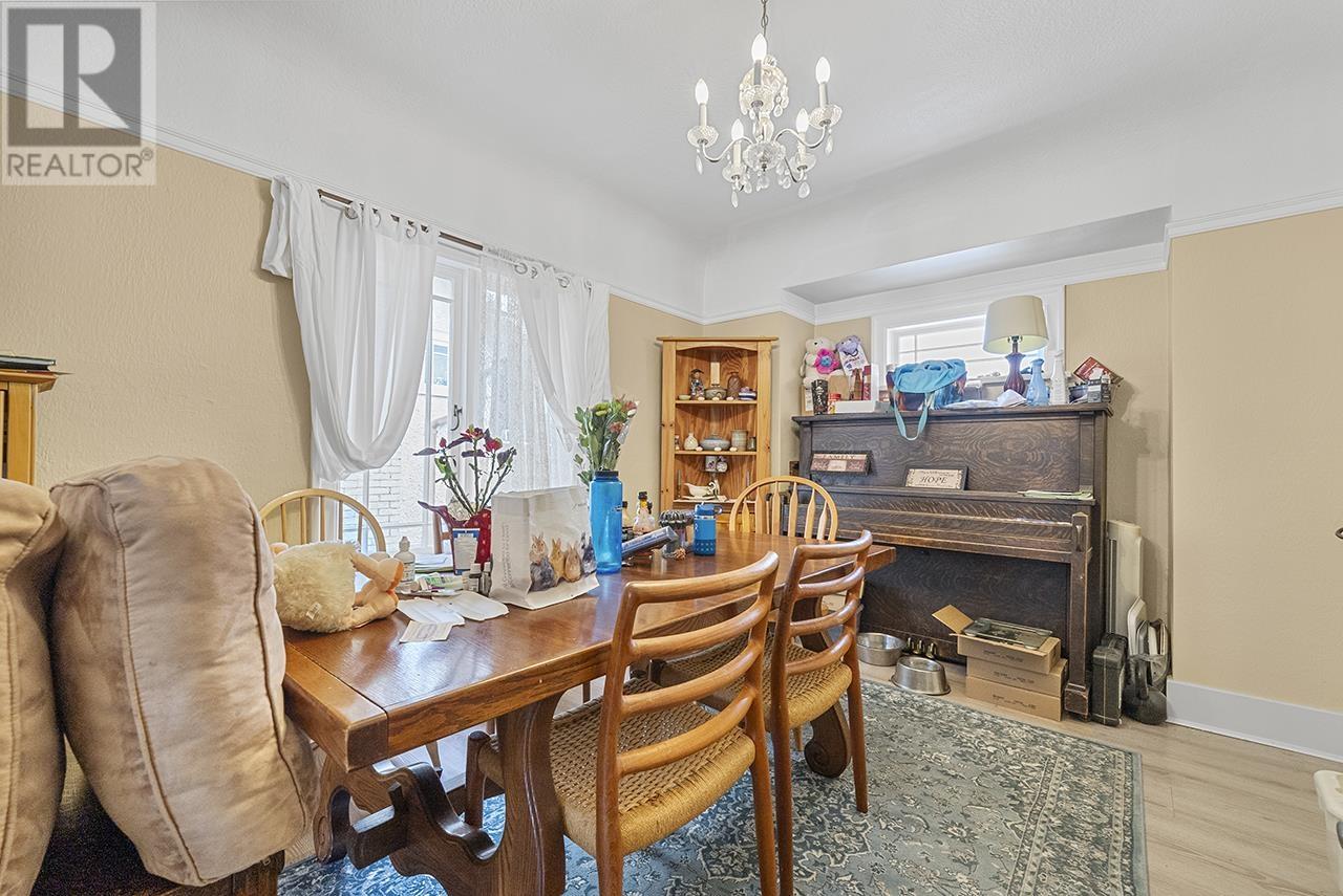 3229 W 24th Avenue, Vancouver, British Columbia  V6L 1R8 - Photo 9 - R2958389