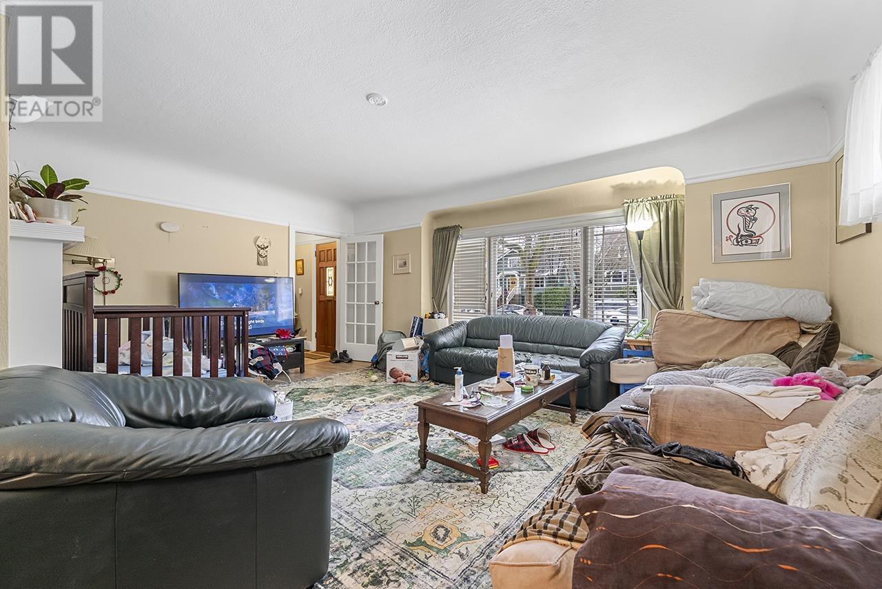 3229 W 24th Avenue, Vancouver, British Columbia  V6L 1R8 - Photo 6 - R2958389