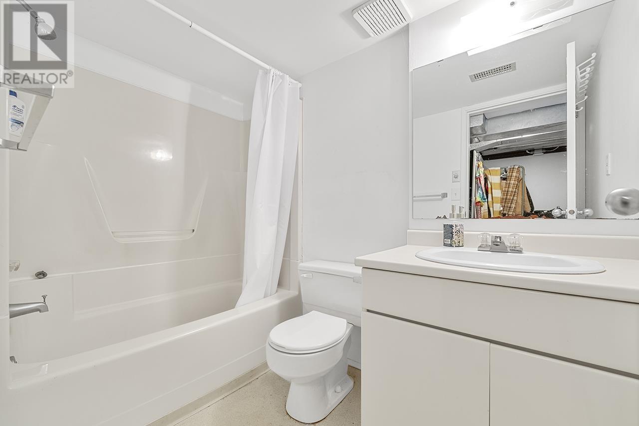 3229 W 24th Avenue, Vancouver, British Columbia  V6L 1R8 - Photo 28 - R2958389