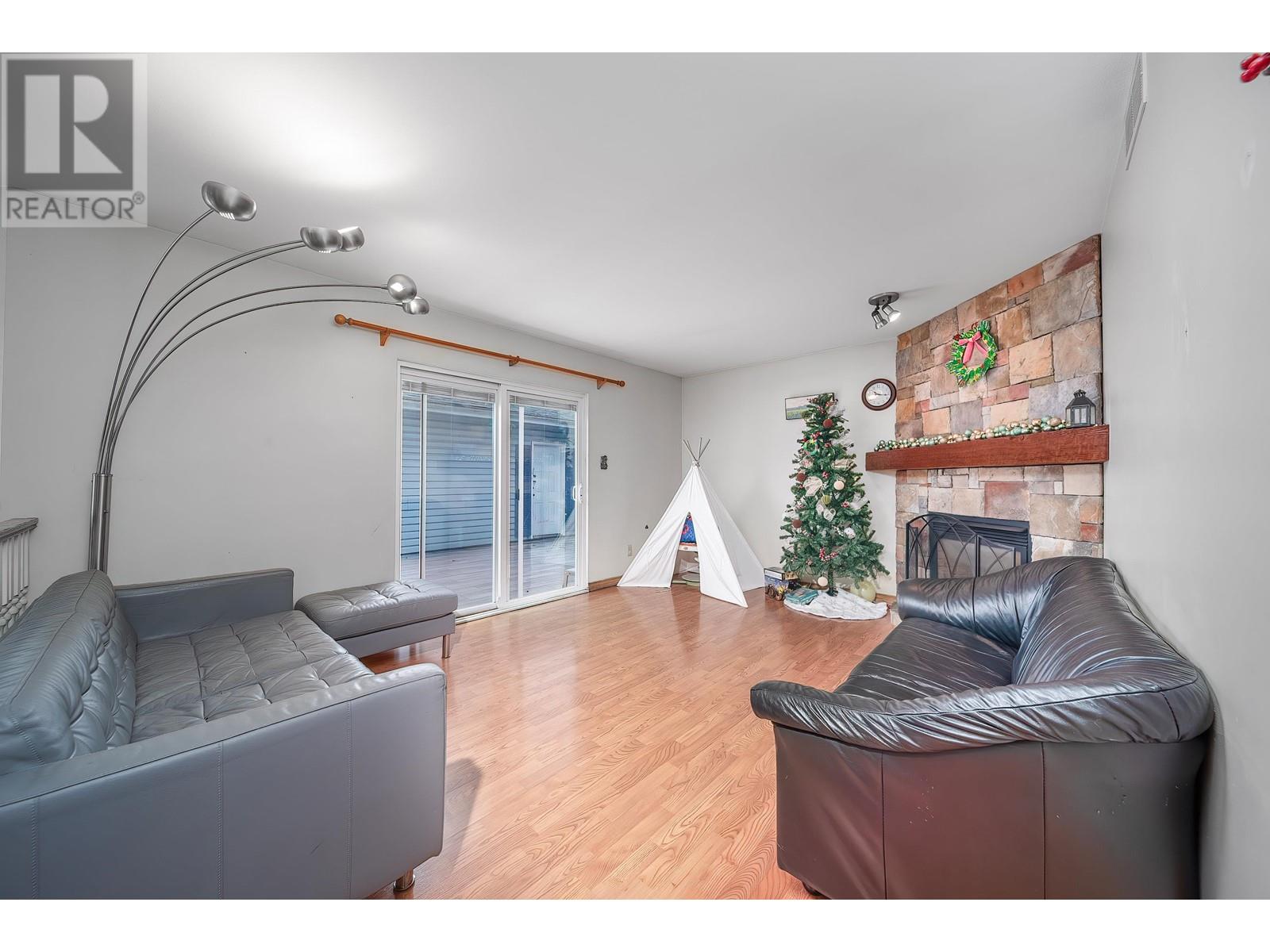 Listing Picture 7 of 30 : 9940 AQUILA ROAD, Richmond / 烈治文 - 魯藝地產 Yvonne Lu Group - MLS Medallion Club Member