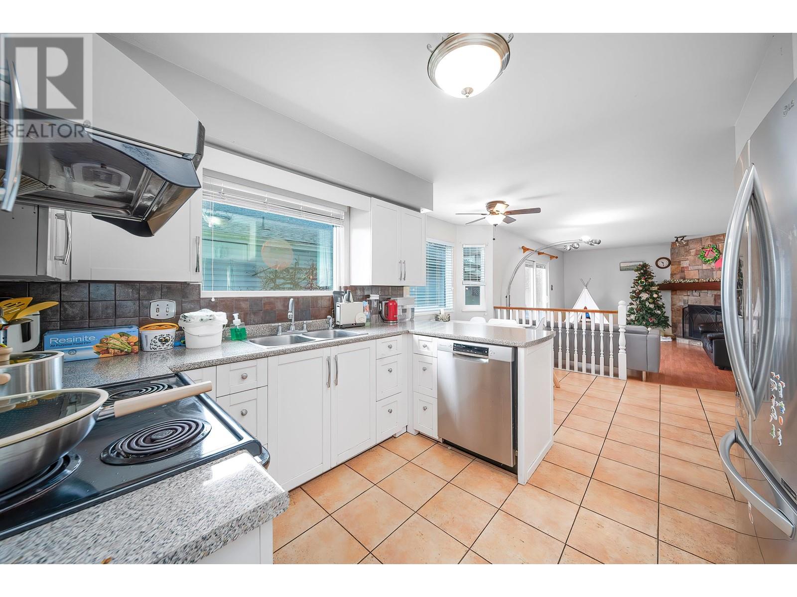 Listing Picture 10 of 30 : 9940 AQUILA ROAD, Richmond / 烈治文 - 魯藝地產 Yvonne Lu Group - MLS Medallion Club Member