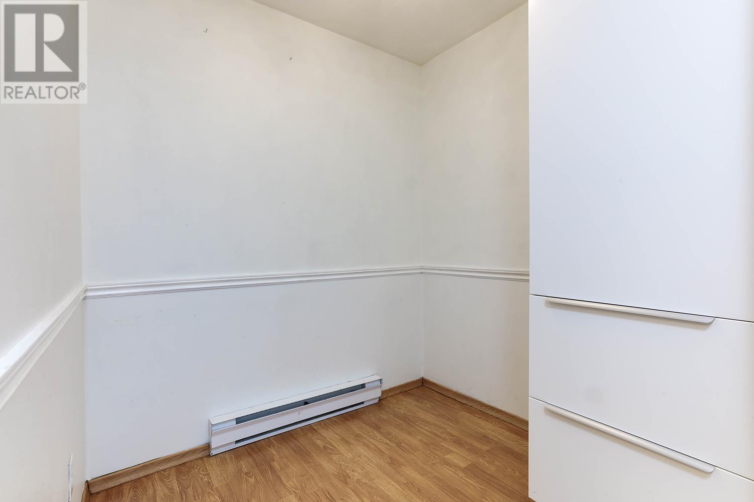 Listing Picture 17 of 38 : 104 7633 ST. ALBANS ROAD, Richmond / 烈治文 - 魯藝地產 Yvonne Lu Group - MLS Medallion Club Member