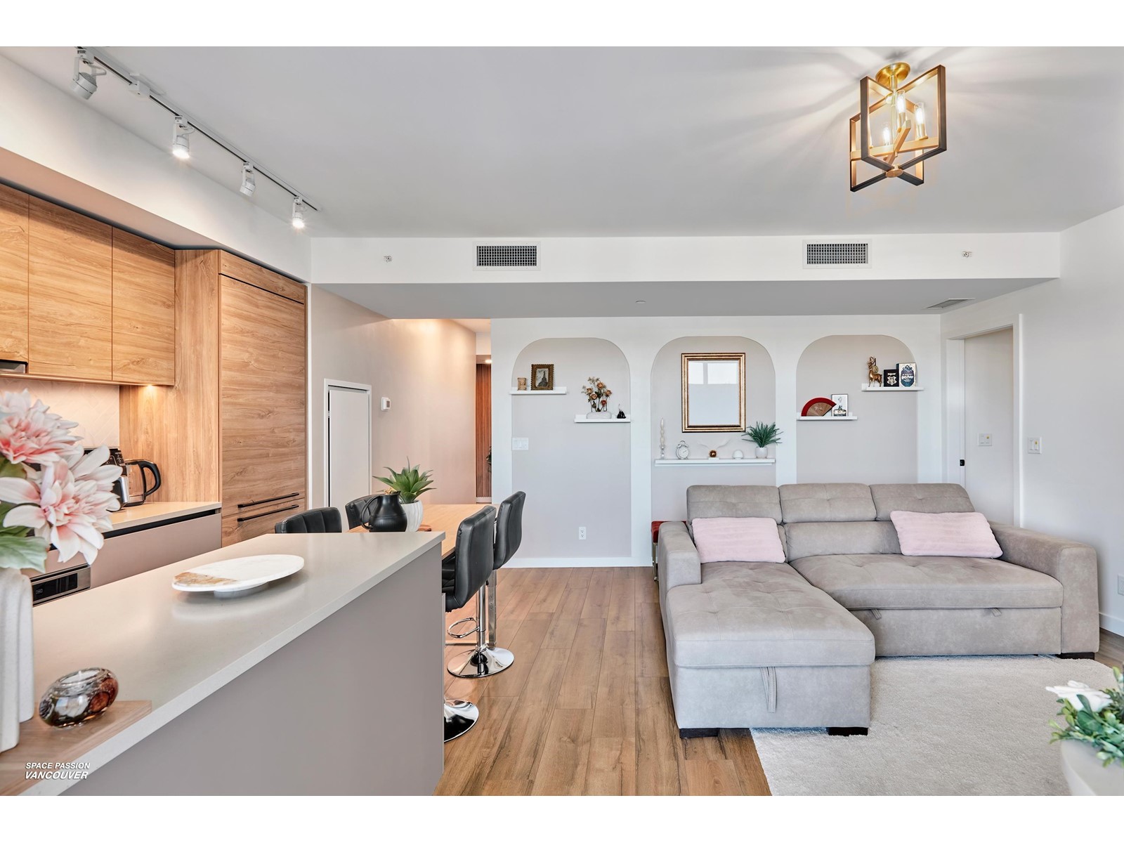 Property at 710 10448 UNIVERSITY DRIVE image 3