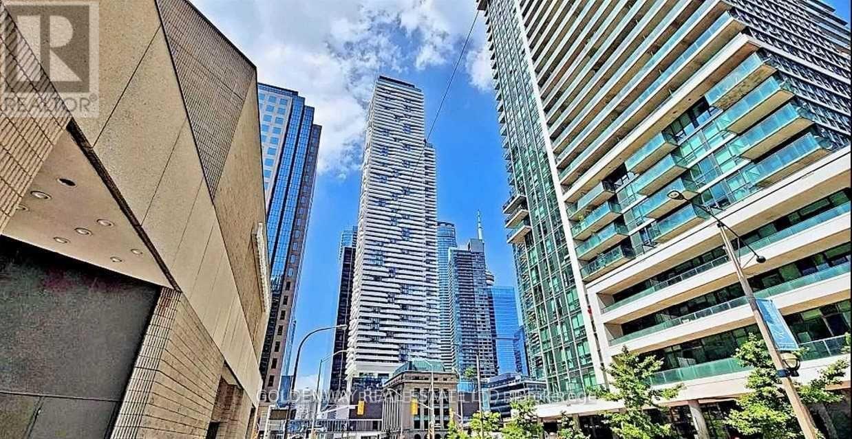Property at 2211 - 100 HARBOUR STREET image 2