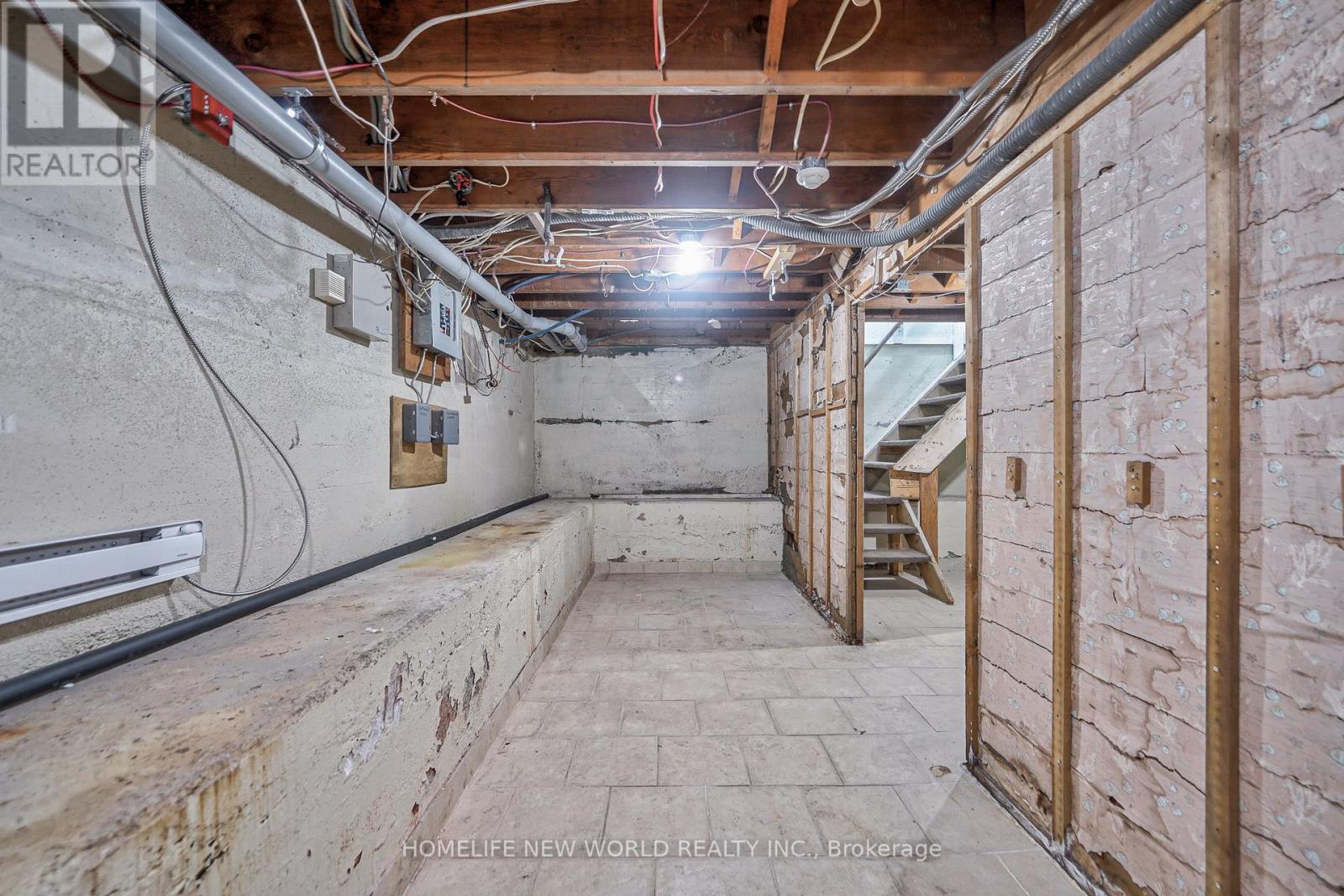 5 King Street E, Oshawa (Central), Ontario  L1H 1A8 - Photo 24 - E11977890