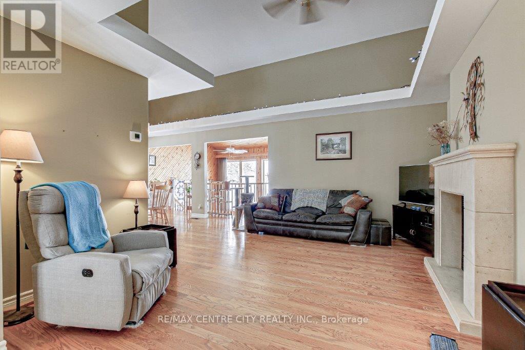 34639 Third Line, Southwold, Ontario  N0L 2G0 - Photo 6 - X11976561