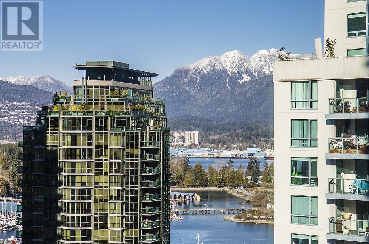 Listing Picture 14 of 30 : 1904 1239 W GEORGIA STREET, Vancouver / 溫哥華 - 魯藝地產 Yvonne Lu Group - MLS Medallion Club Member