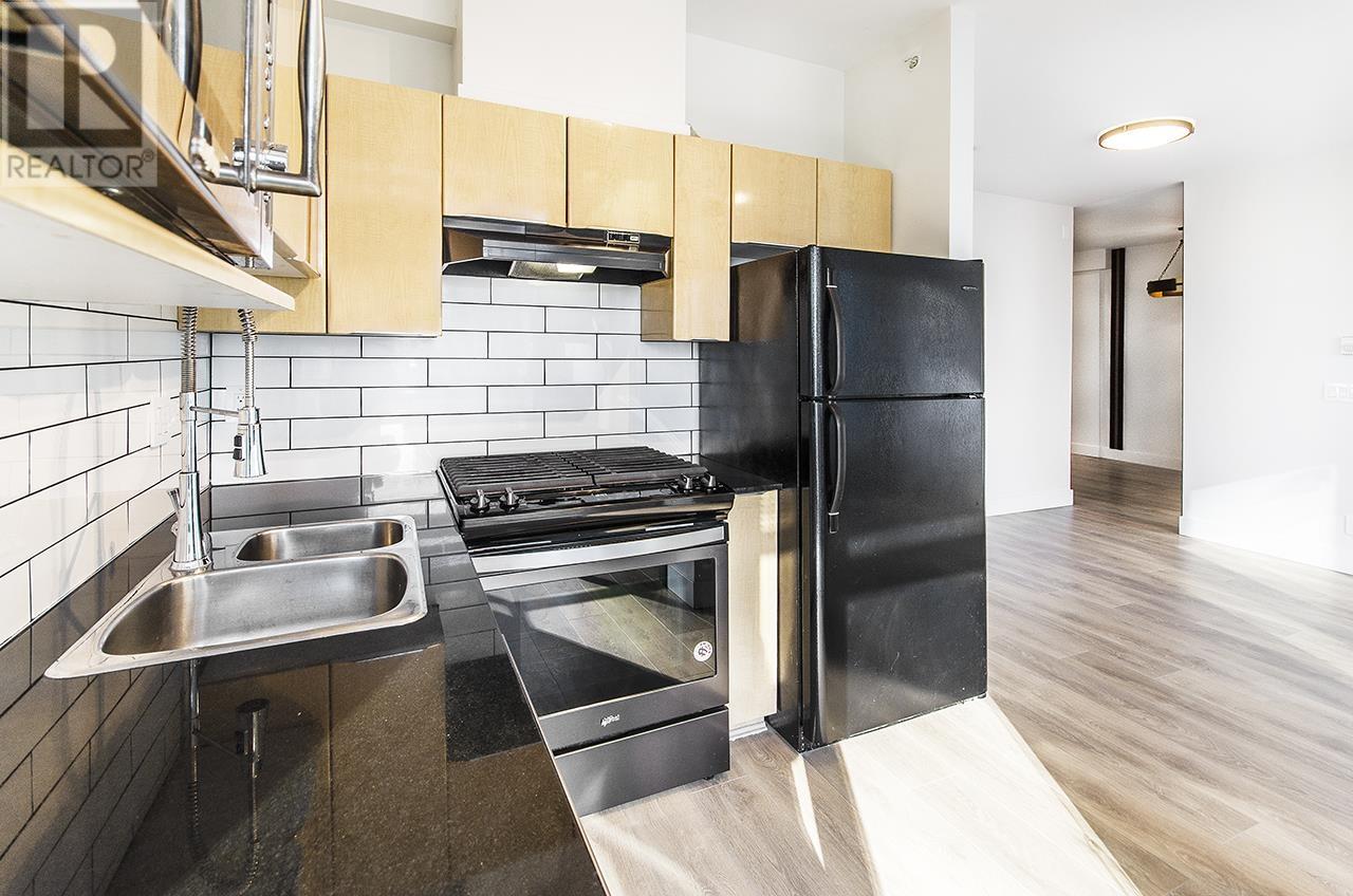 Listing Picture 7 of 30 : 1904 1239 W GEORGIA STREET, Vancouver / 溫哥華 - 魯藝地產 Yvonne Lu Group - MLS Medallion Club Member