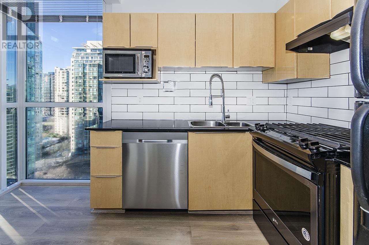 Listing Picture 8 of 30 : 1904 1239 W GEORGIA STREET, Vancouver / 溫哥華 - 魯藝地產 Yvonne Lu Group - MLS Medallion Club Member