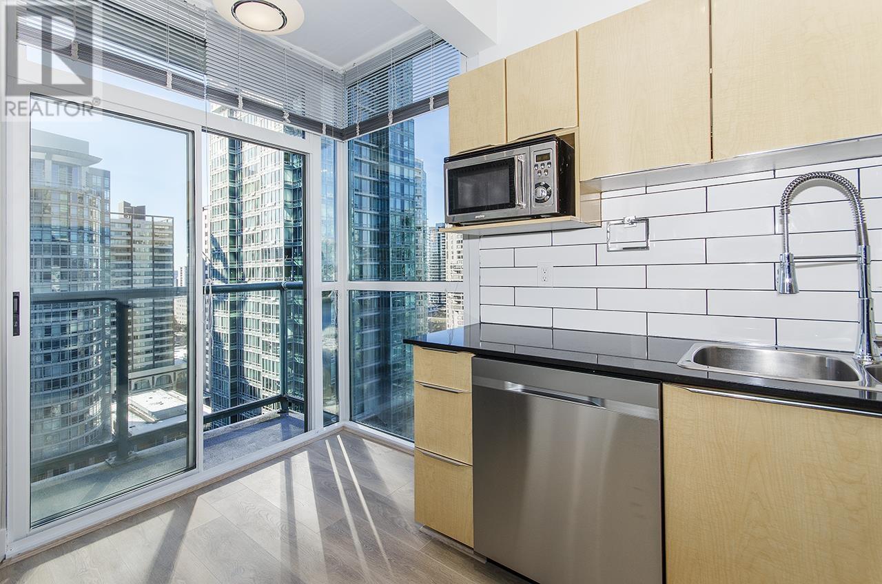 Listing Picture 6 of 30 : 1904 1239 W GEORGIA STREET, Vancouver / 溫哥華 - 魯藝地產 Yvonne Lu Group - MLS Medallion Club Member