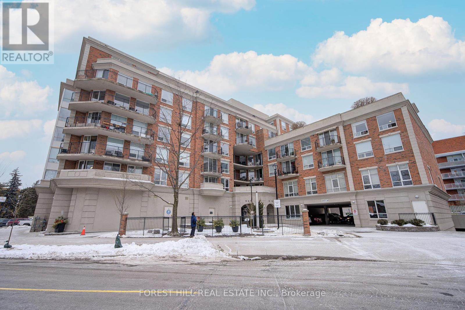 Property at 505 - 18 WANLESS AVENUE image 1